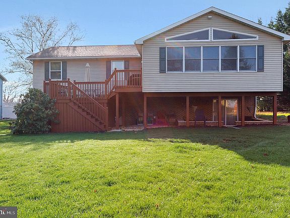 3rd image of 116 Baumgardner Dr