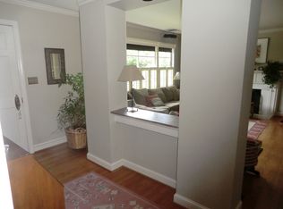 2118 Shades Ave, Vestavia Hills, AL 35216