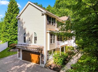 18 Parsonage Hill Rd, Haverhill, MA 01832