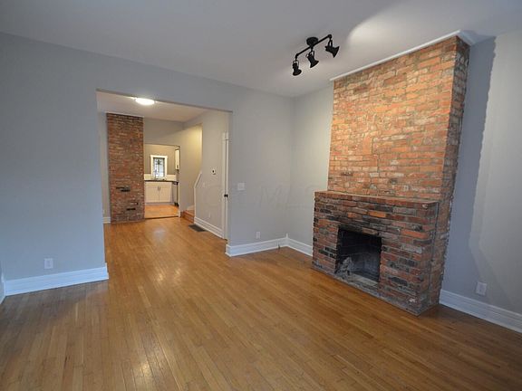 3rd image of 107-109 W 6th Ave