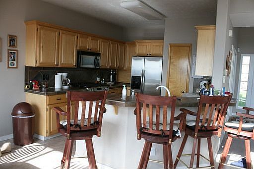 4th image of 8722 E Redwood Ln
