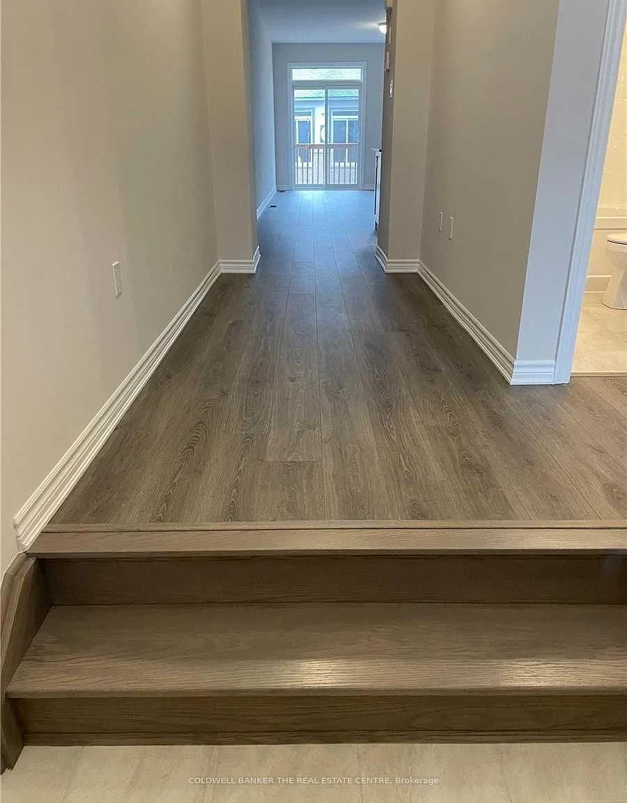 4 bed, $2,800 — Photo 2
