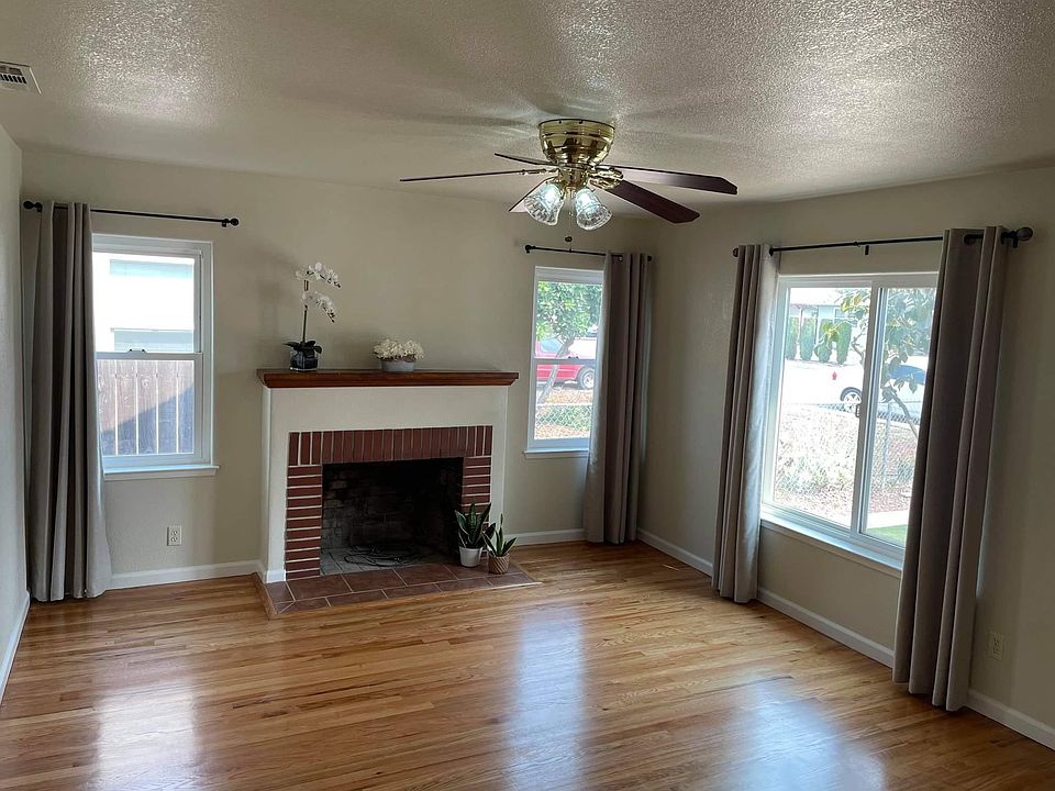1st image of 247 N Claremont Ave