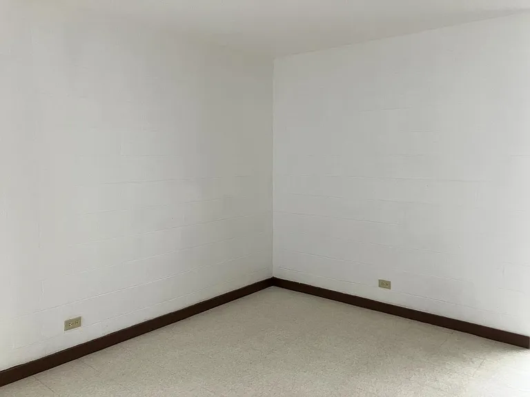 Unit Photo