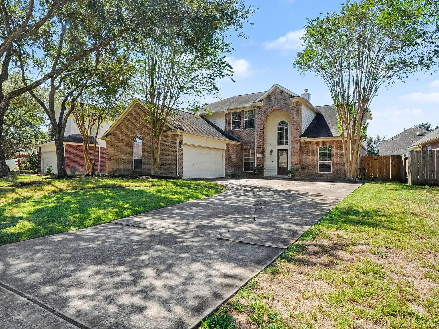 3 bed, 2.5 bath, 2759 sqft, $2,700 — Photo 3