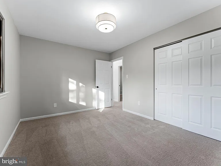 1 Bronwood Dr — Photo 29