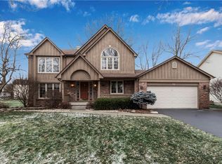 36 Moorfields Ct, East Amherst, NY 14051