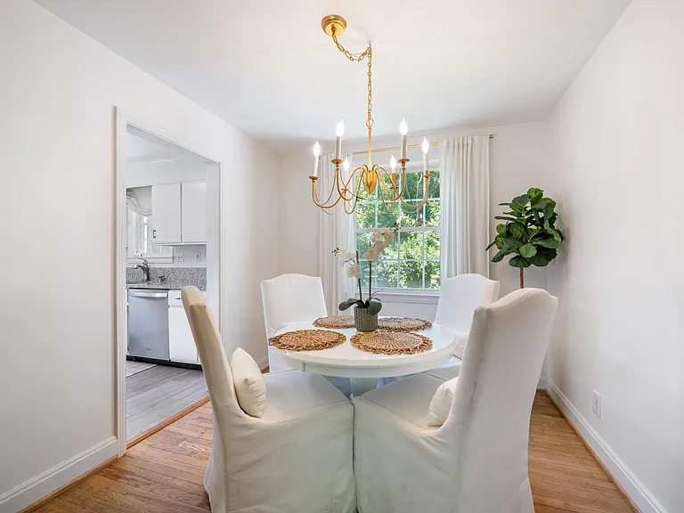 727 Woodmere Dr — Photo 5