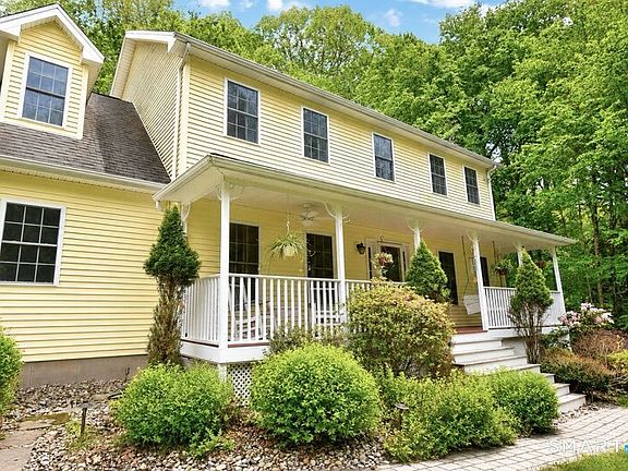 2nd image of 31 Fox Run Road