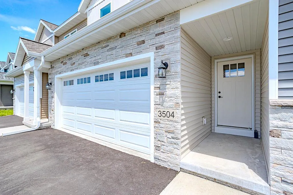 3504 Green Pastures Ln — Photo 4