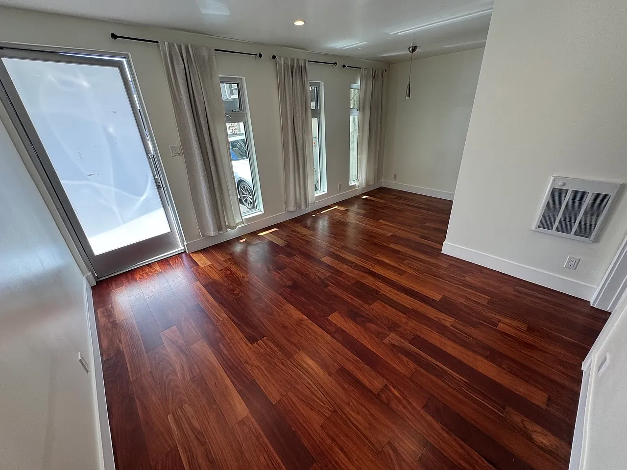 1 bed, 600 sqft, $2,500 — Photo 1