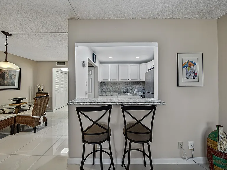 96 Fanshaw Way #C — Photo 7