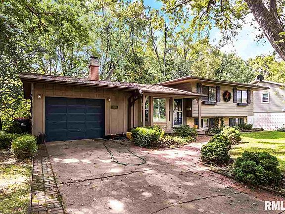 2nd image of 2606 W Fountaindale Dr