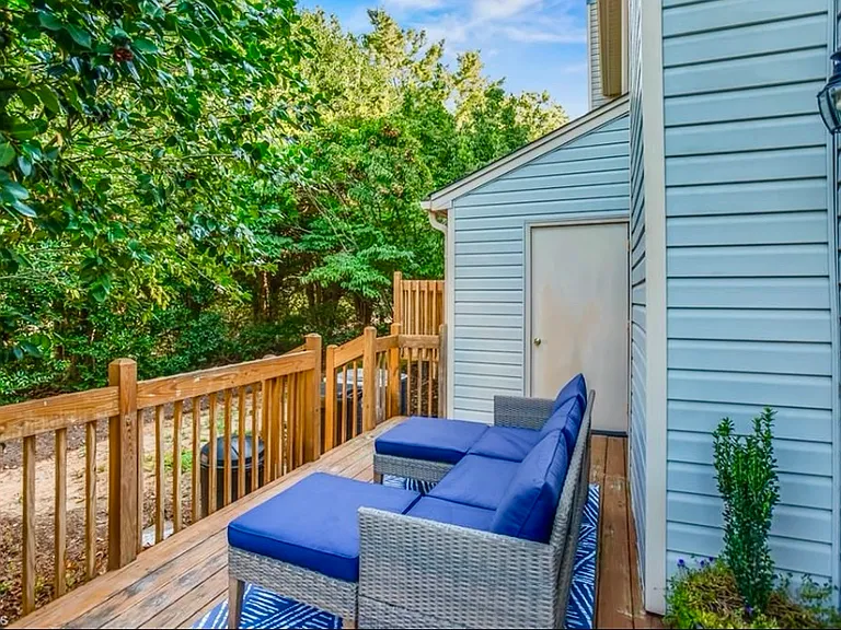2757 Crosswinds Dr — Photo 8