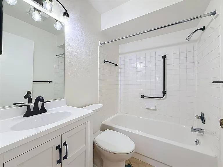 2465 Northside Dr #503 — Photo 18