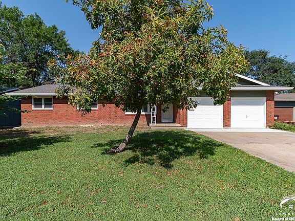2nd image of 2737 Alabama St