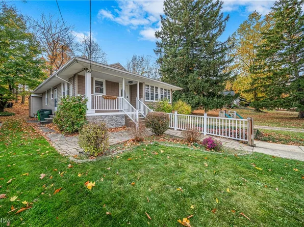 29322 Armadale Ave, Wickliffe, OH 44092