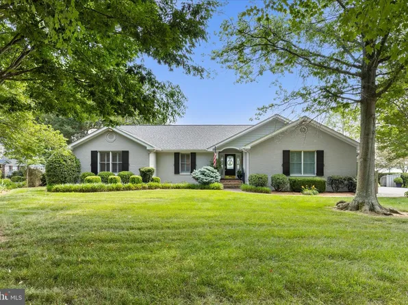 24818 Half Pone Point Rd, Hollywood, MD 20636