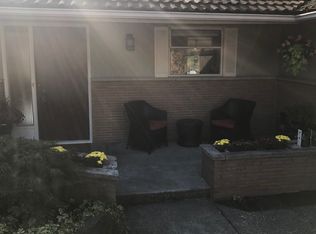 16722 39th Ave NE, Lake Forest Park, WA 98155