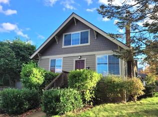 803 NE 55th St, Seattle, WA 98105