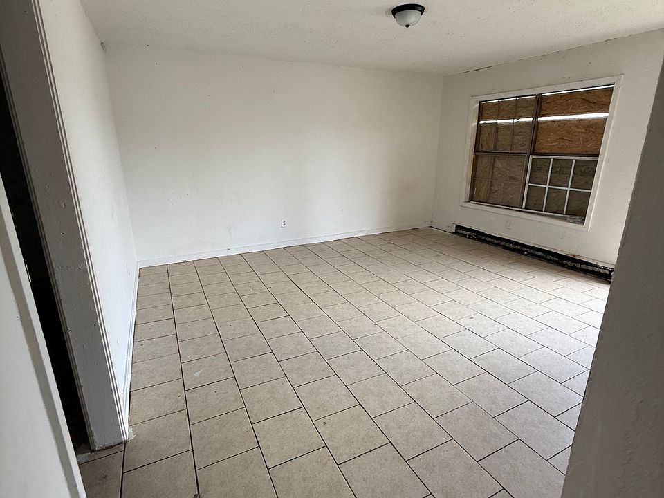 1st image of 650 N Washington Ave Unit 21