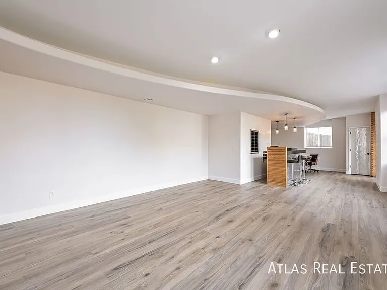 2547 S Fundy Cir — Photo 6