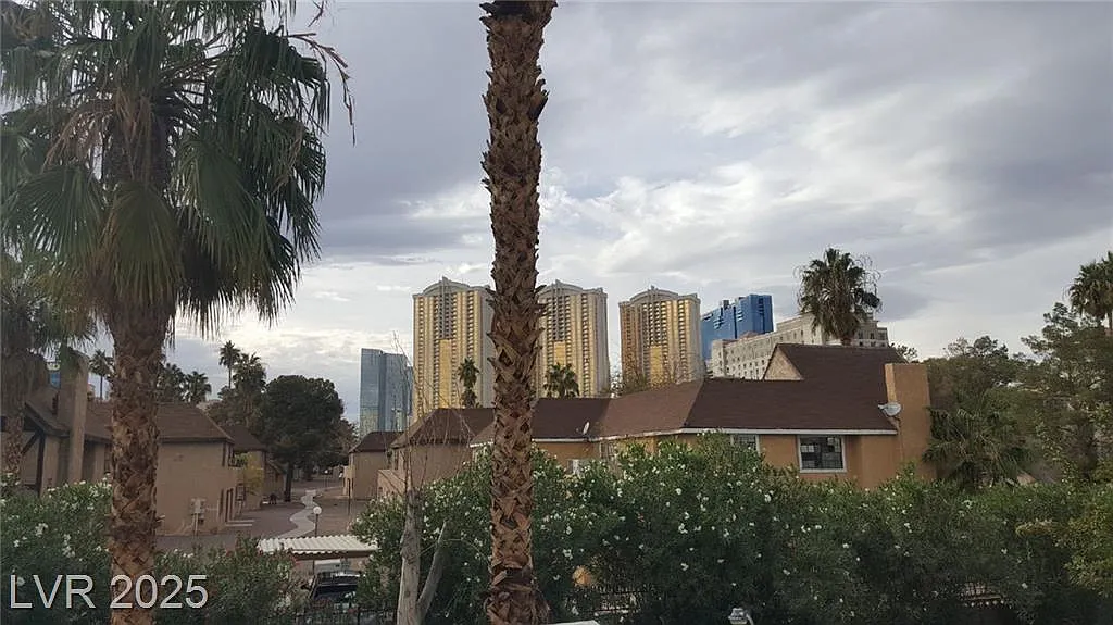 1 bed, 900 sqft, $900 — Photo 1