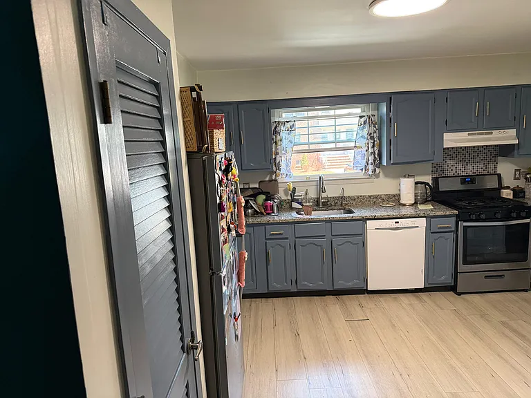 3006 Astor Close — Photo 15