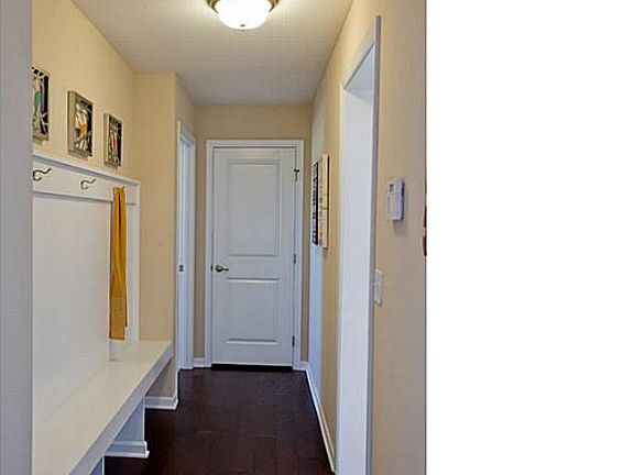 5th image of 1824 Halesworth Ln