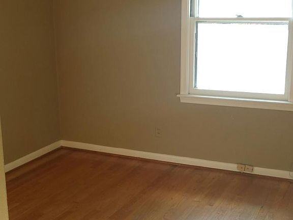 5th image of 22639 Cherry Hill St
