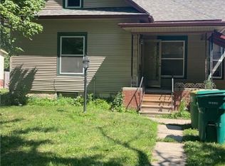 415 E Court Ave, Winterset, IA 50273
