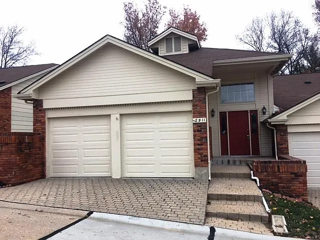 12911 Springdale Village Dr photo 1