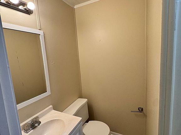 5th image of 2055 Washington Ave #4