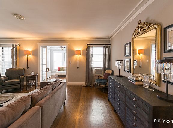3rd image of 517 W Belmont Ave #3