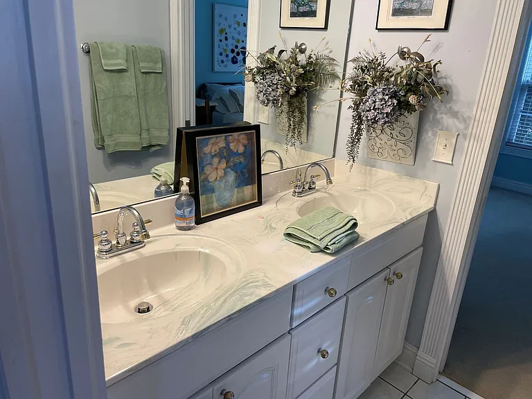 655 Belmonte Dr — Photo 9