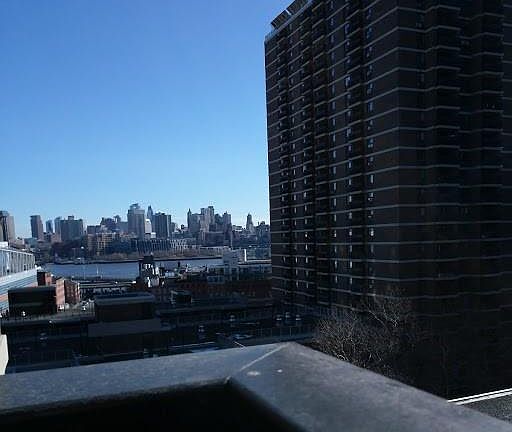 5th image of 80 Gold St #12B