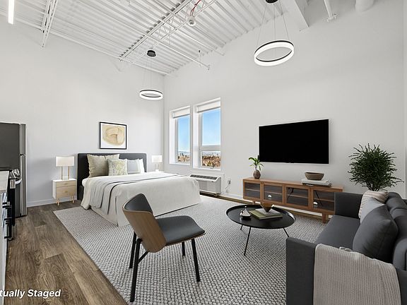 3rd image of 4101 E Louisiana Ave #407