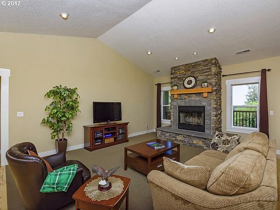 5th image of 20626 NE 262nd Ave