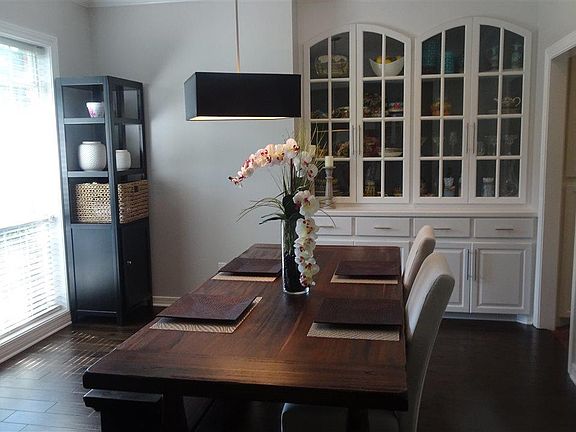3rd image of 3524 Tilford Cir #10