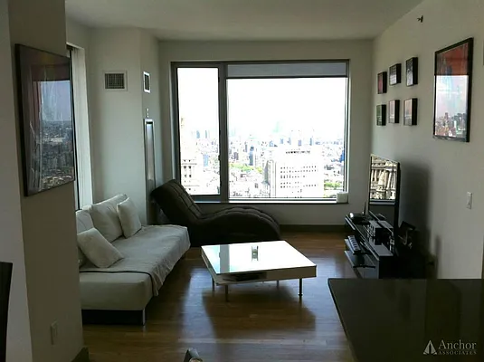Rented by Anchor Associates | media 6
