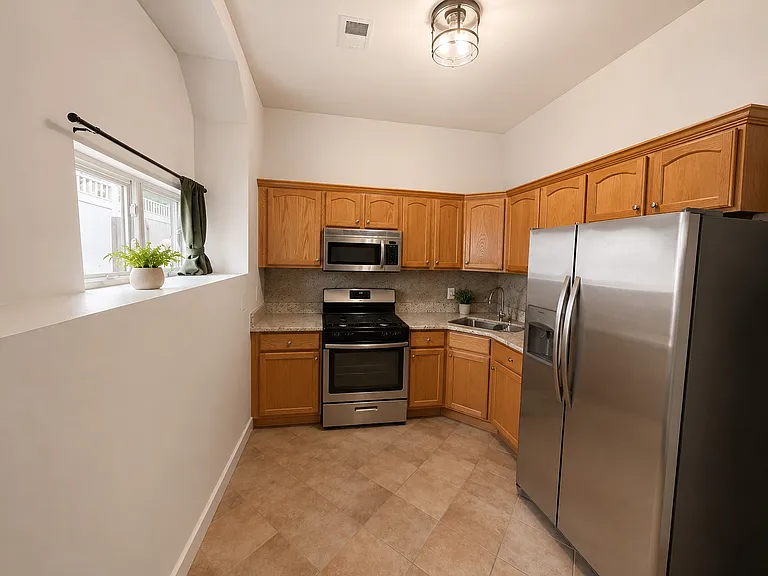 329 George St #BASEMENT — Photo 5