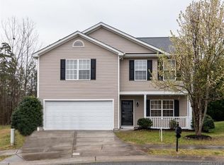 10611 Pointer Ridge Dr, Charlotte, NC 28214