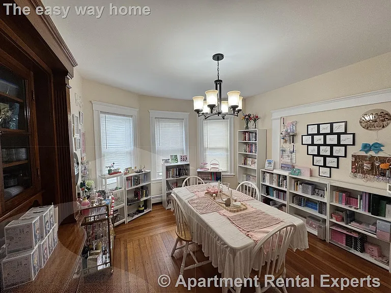 1040 Broadway #2 — Photo 3