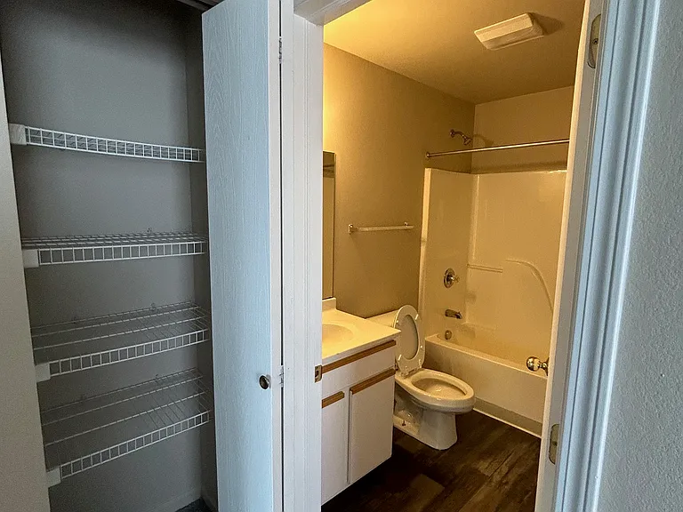 221 Southfield Dr #1 — Photo 9