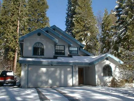 1812 Pine Dr photo 1