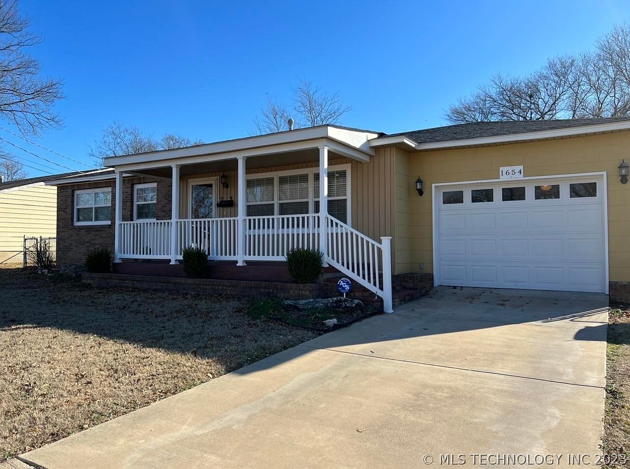 1654 E 13th St, Okmulgee, OK 74447 Zillow