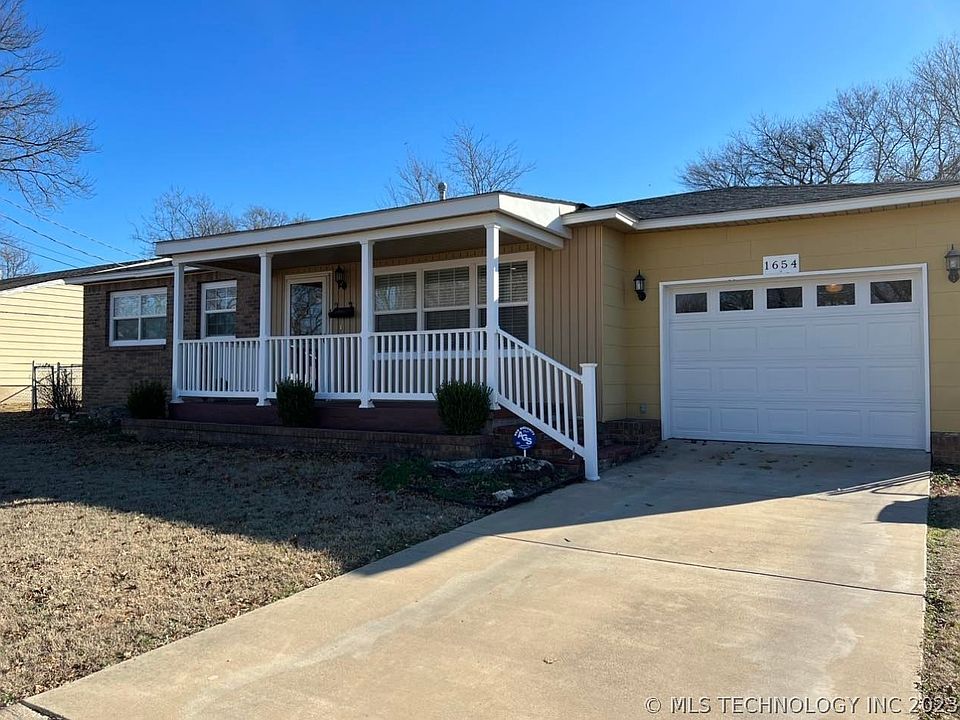 1654 E 13th St, Okmulgee, OK 74447 Zillow