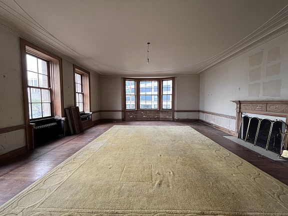 2nd image of 1200 N Lake Shore Dr APT 302