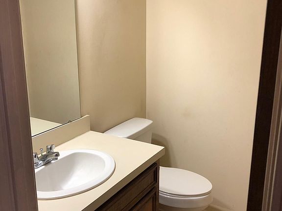 5th image of 1608 Willowby St #B