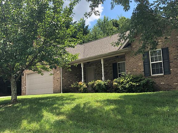 2nd image of 10833 Parkgate Ln